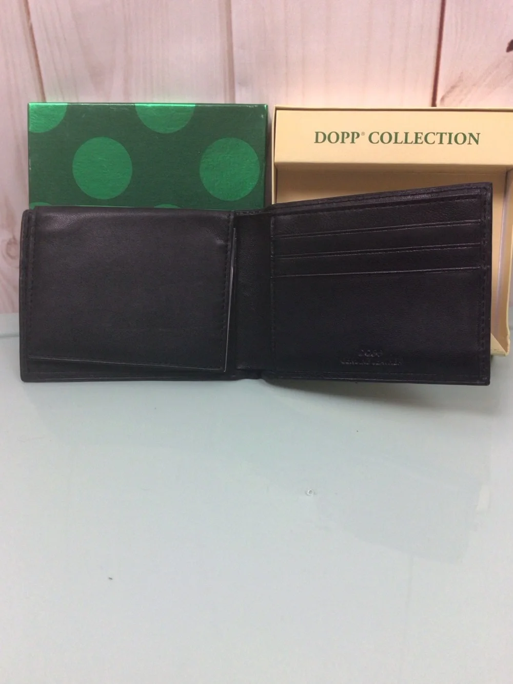 Dopp Collection Black Leather Bifold Wallet